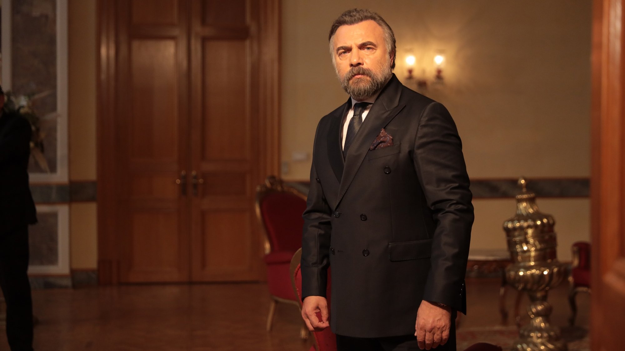 Eskiya Dunyaya Hukumdar Olmaz Edho 166 Bolumde Ne Oldu Pelin Akil Kimdir Fahri Oldu Mu Aspor