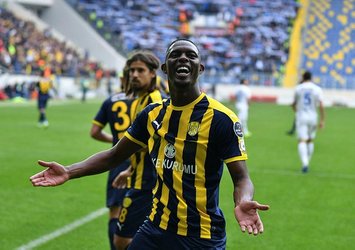 Hadi Sacko Denizli'de