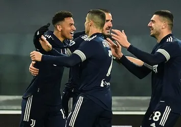 Juventus zirve takibini sürdürdü